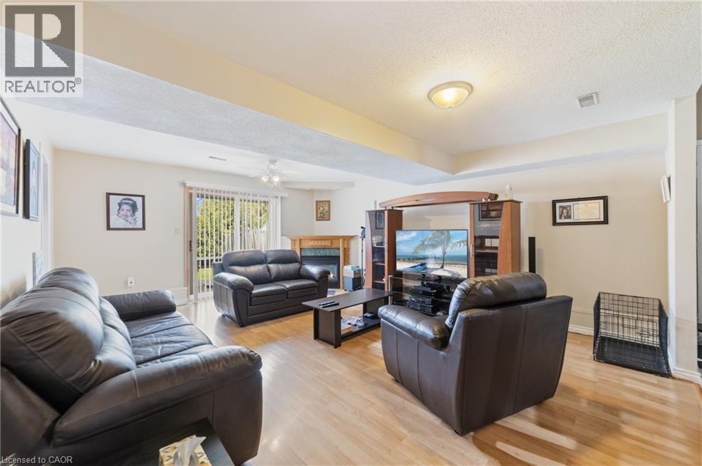 19 Sedona Court, Hamilton, ON