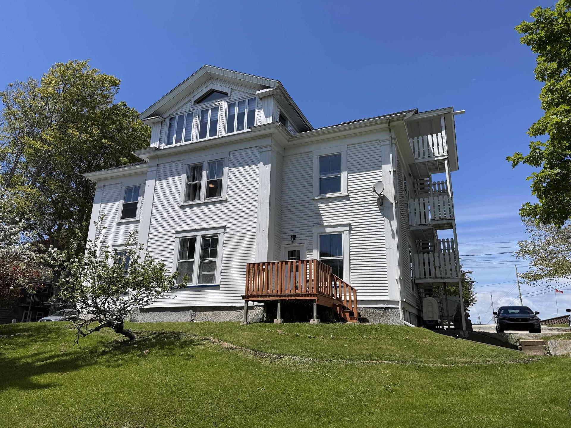 6 Chipman Lane, Yarmouth, NS