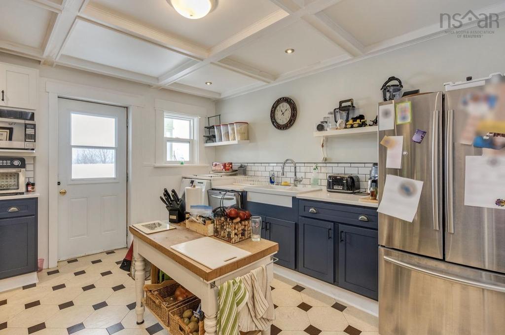 10352 1 Highway, Paradise, NS