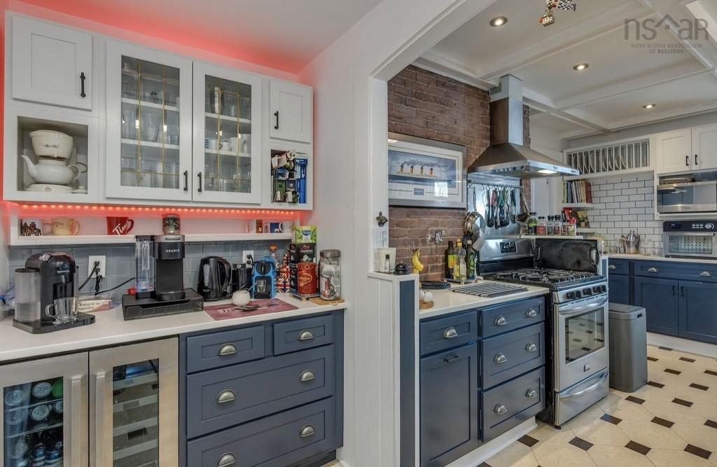 10352 1 Highway, Paradise, NS