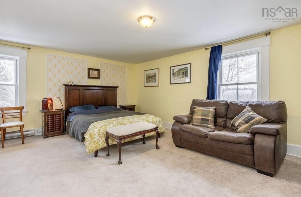 10352 1 Highway, Paradise, NS