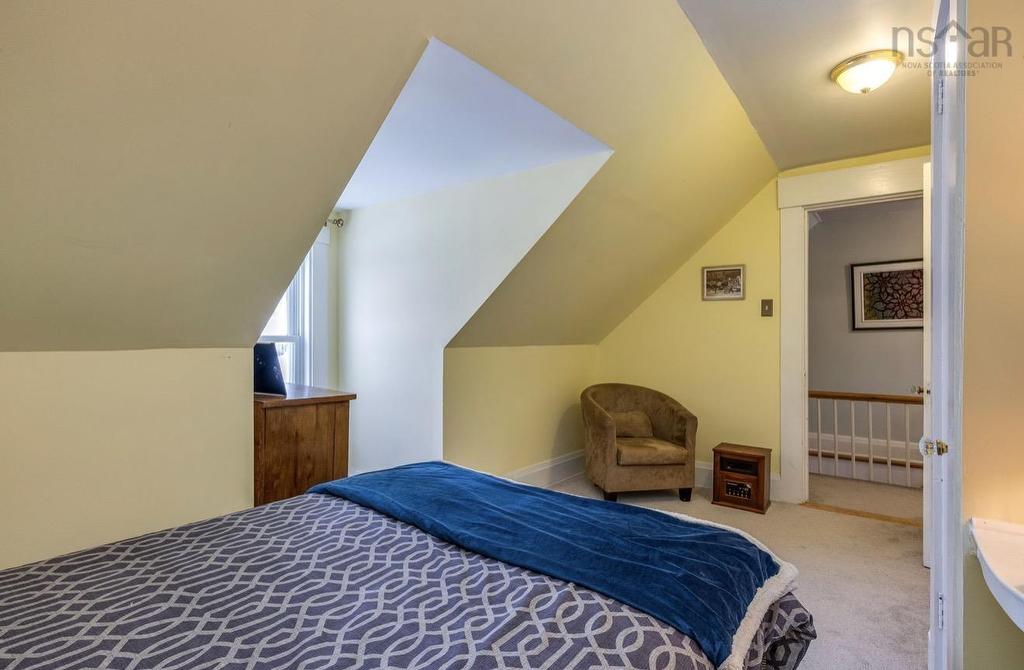 10352 1 Highway, Paradise, NS