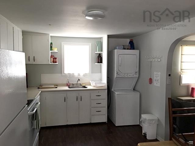 10352 1 Highway, Paradise, NS