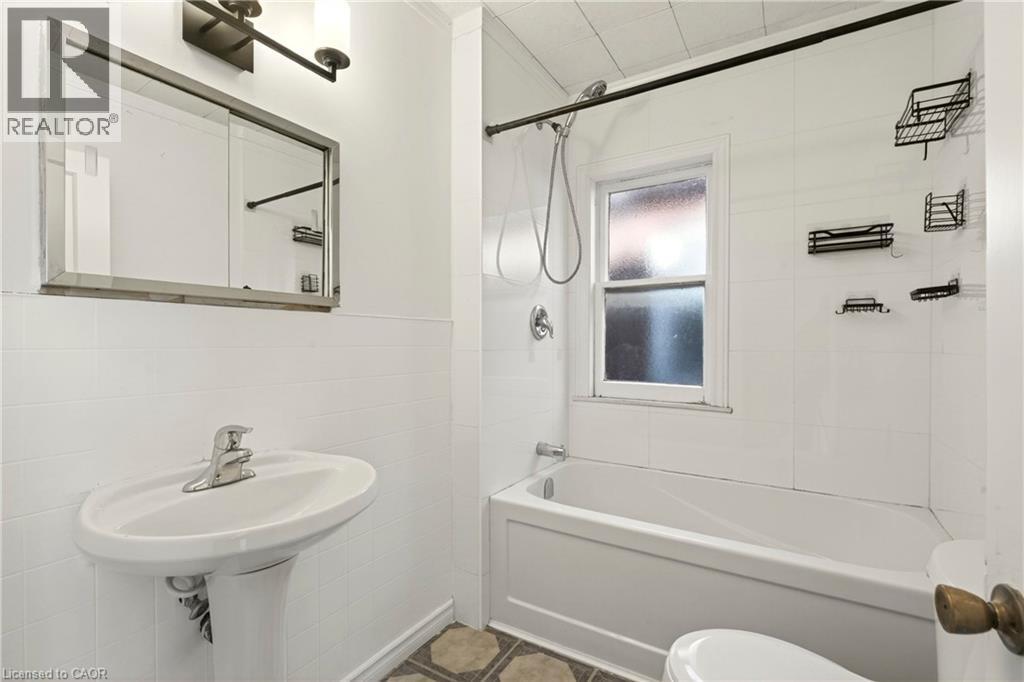 34 Edward Street, Hamilton, ON