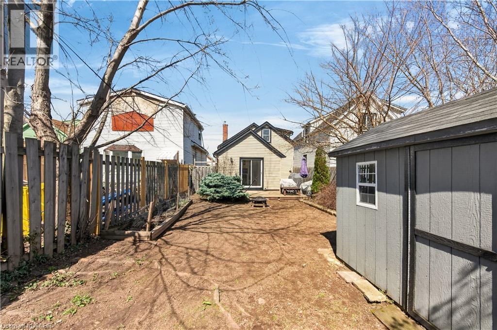 30 Cambridge Avenue, Hamilton, ON