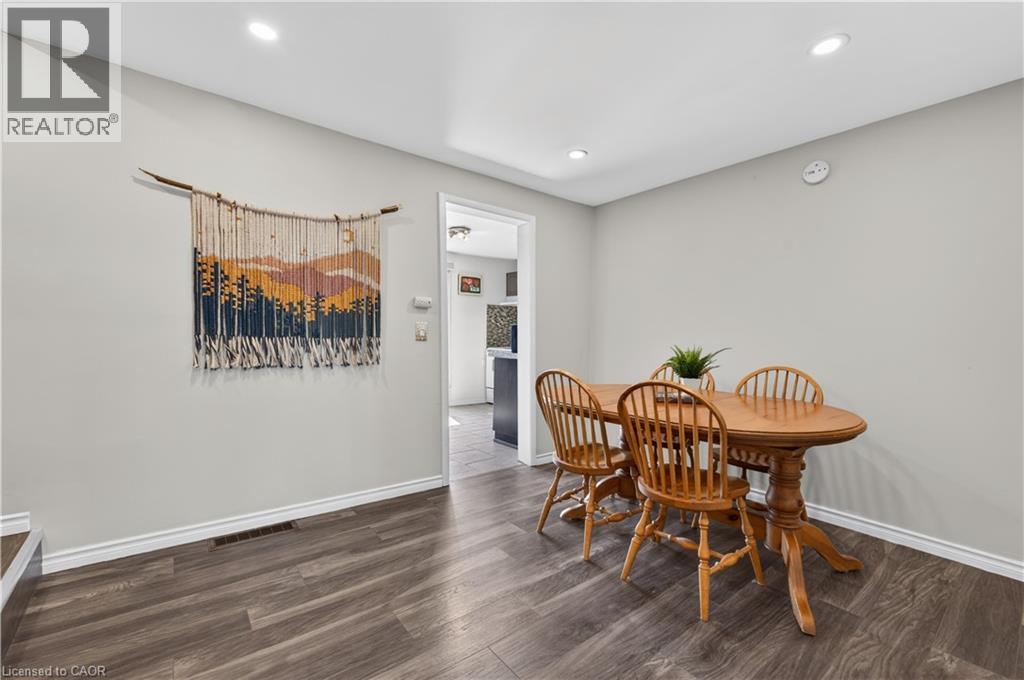 30 Cambridge Avenue, Hamilton, ON