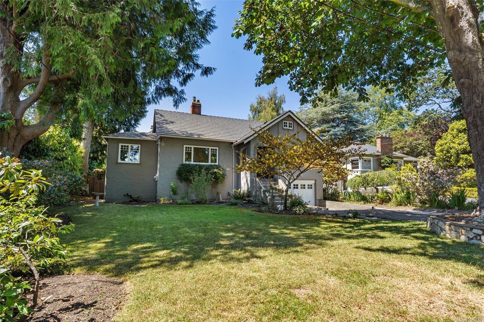 1166 Transit Rd, Oak Bay, BC