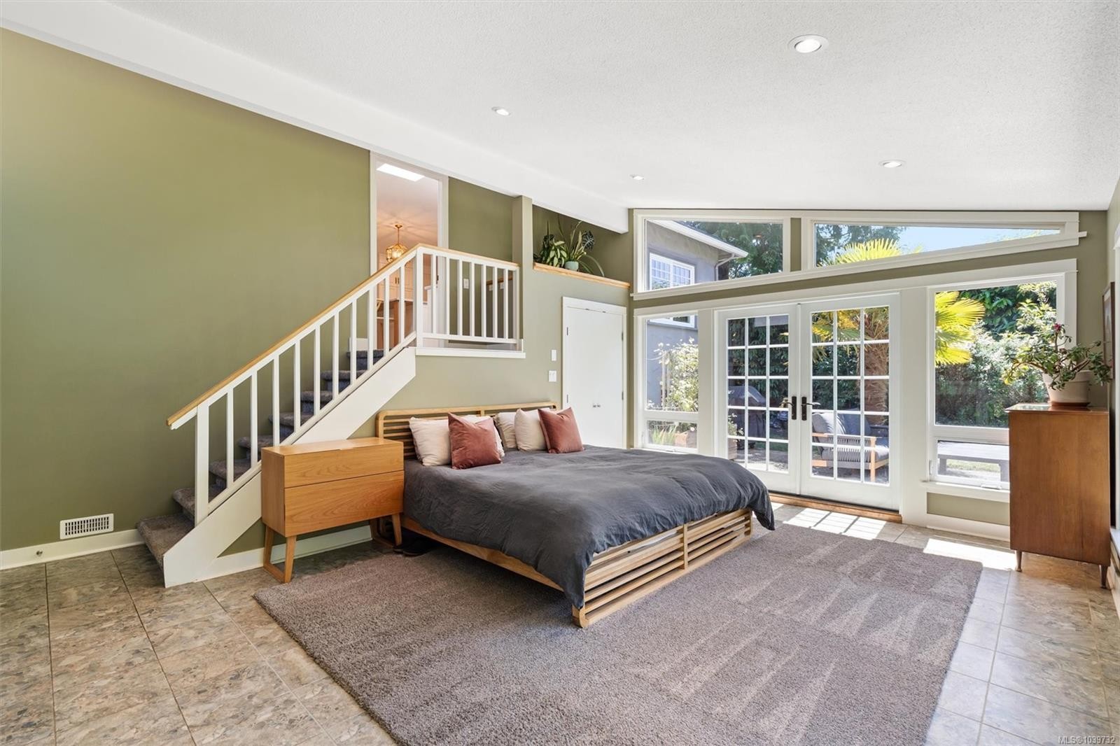 1166 Transit Rd, Oak Bay, BC