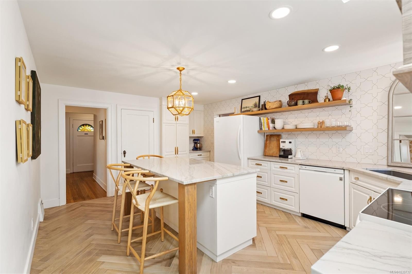 1166 Transit Rd, Oak Bay, BC