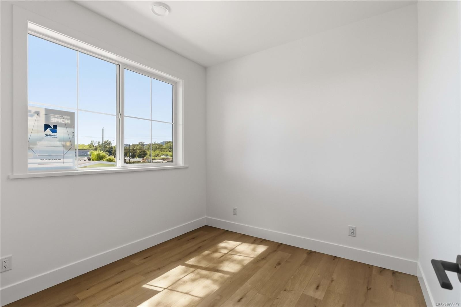 #1-2312 Orchard Ave, Sidney, BC