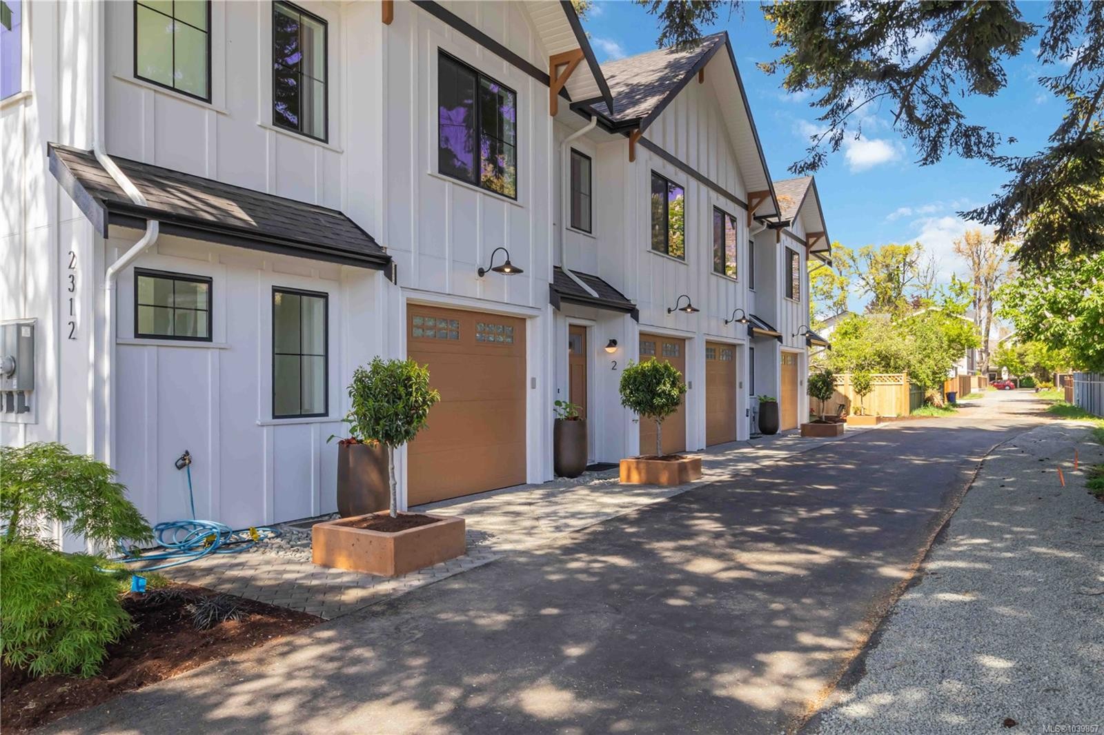 #1-2312 Orchard Ave, Sidney, BC