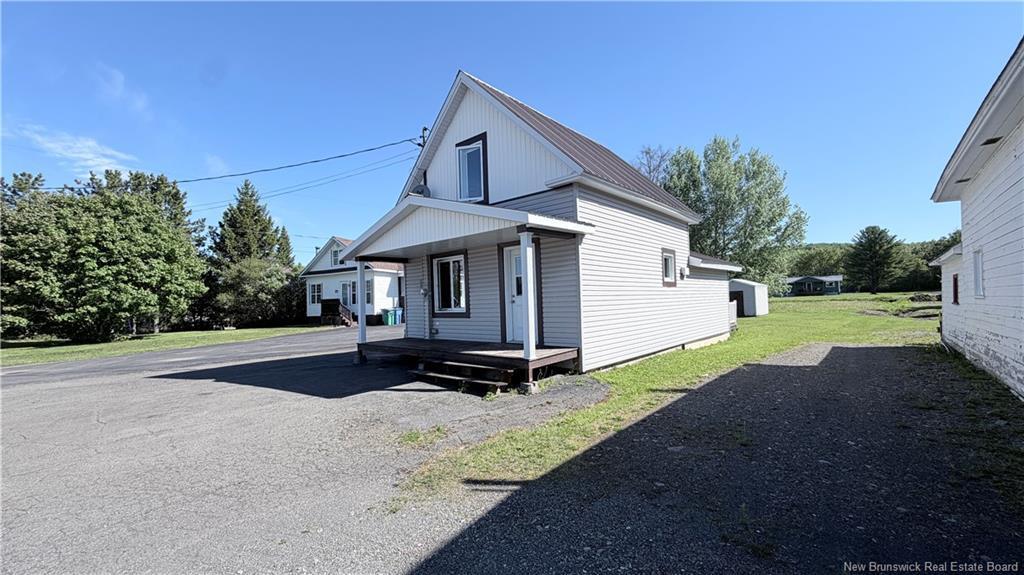 145 Principale St, Sainte-Anne-De-Madawaska, NB