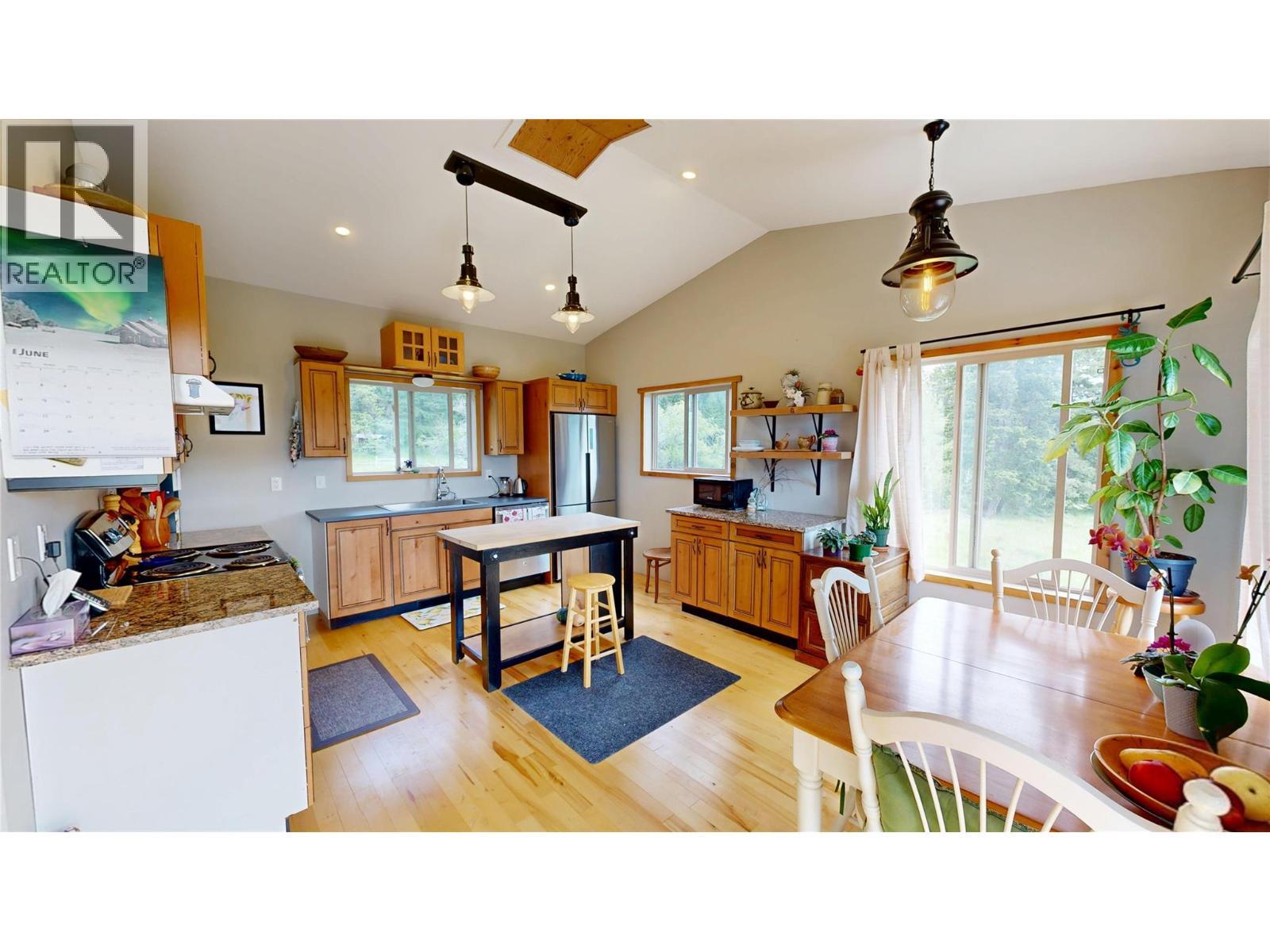 2660 95 Highway, Brisco, BC
