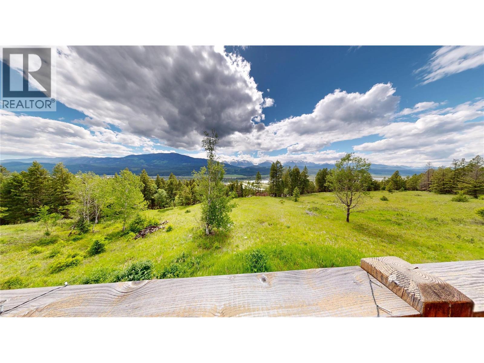 2660 95 Highway, Brisco, BC