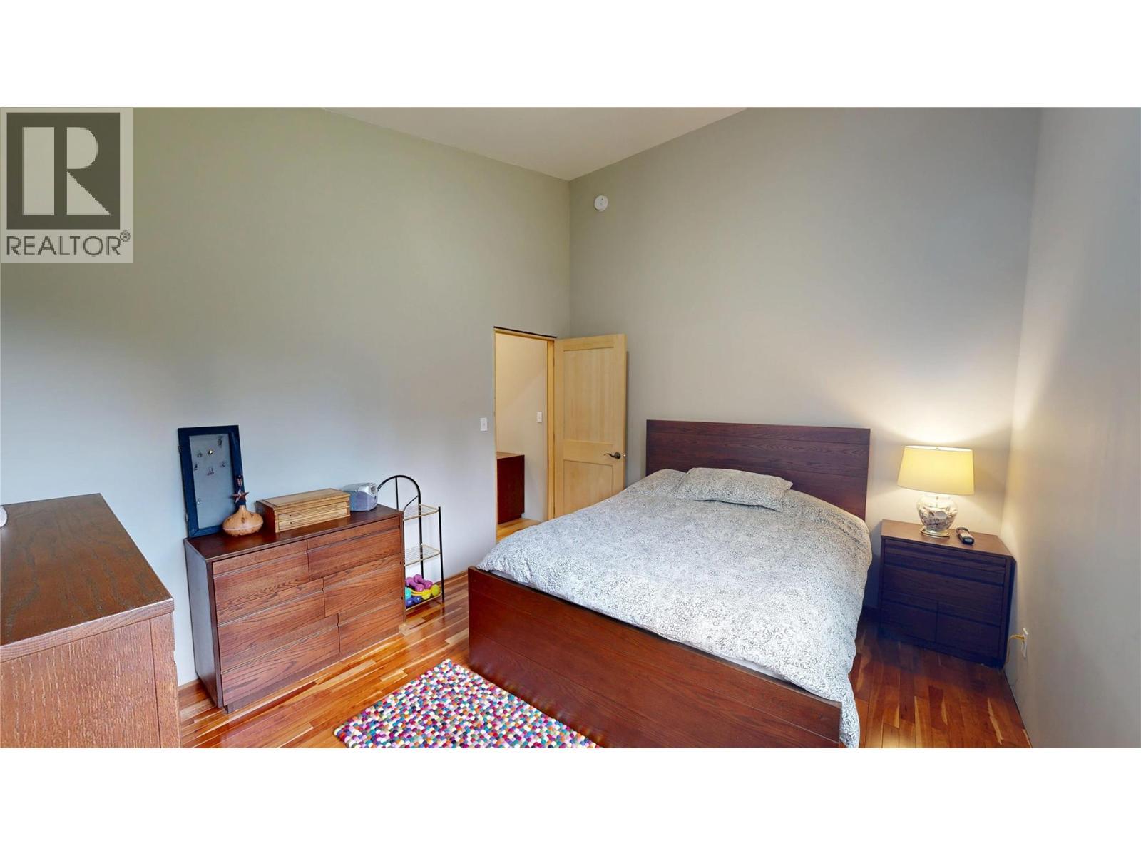 2660 95 Highway, Brisco, BC