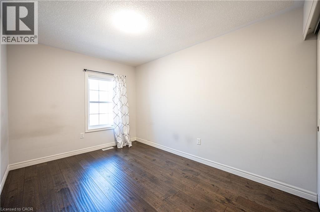 5 Whitehaven Lane, Kitchener, ON
