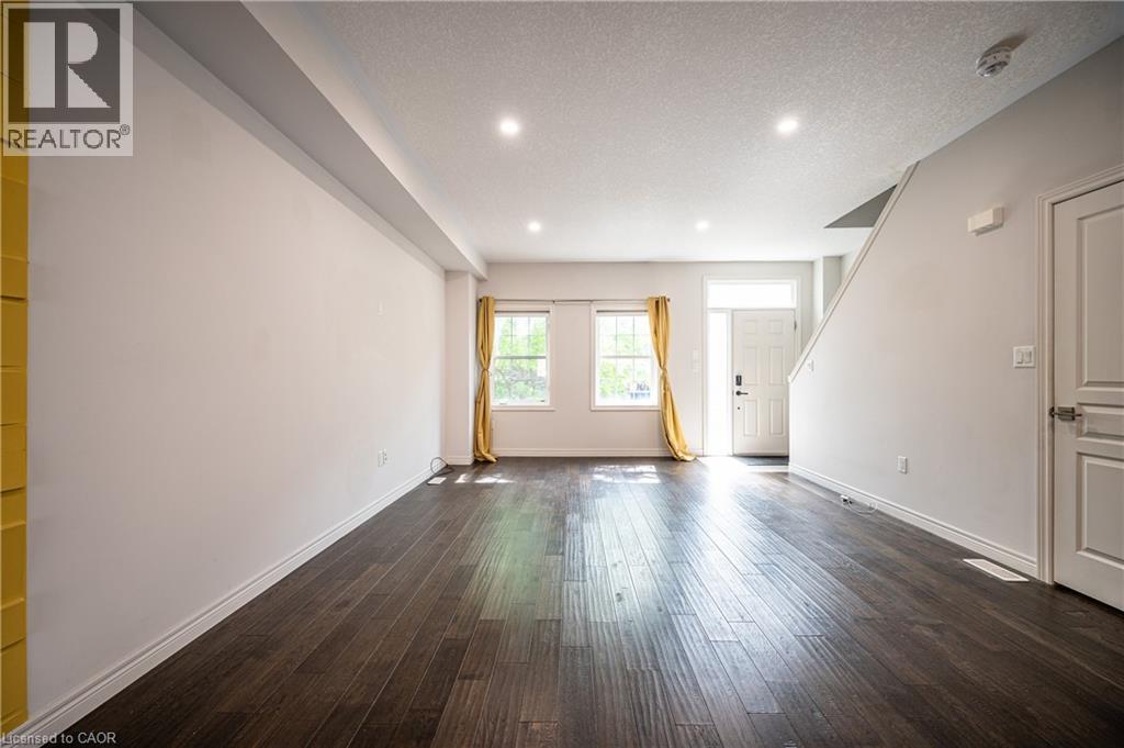 5 Whitehaven Lane, Kitchener, ON