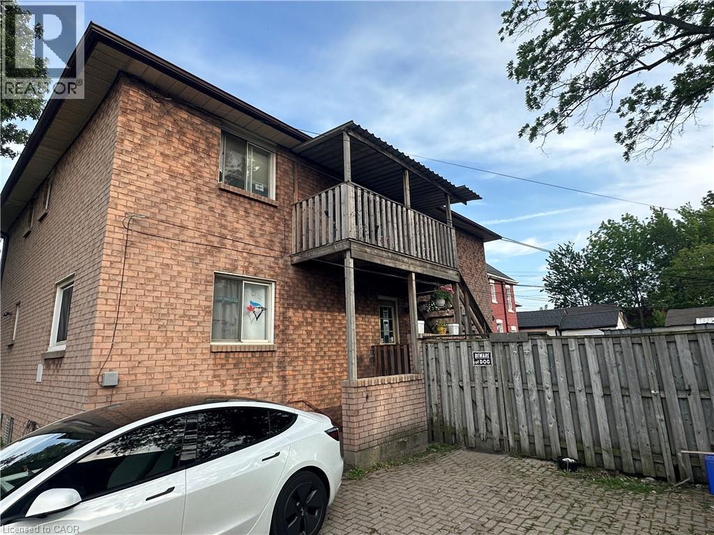 325 Wentworth Street N, Hamilton, ON