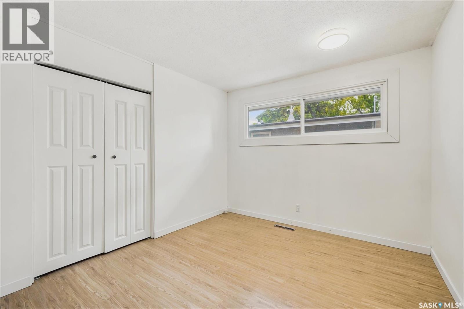 99 Lindsay Drive, Saskatoon, SK