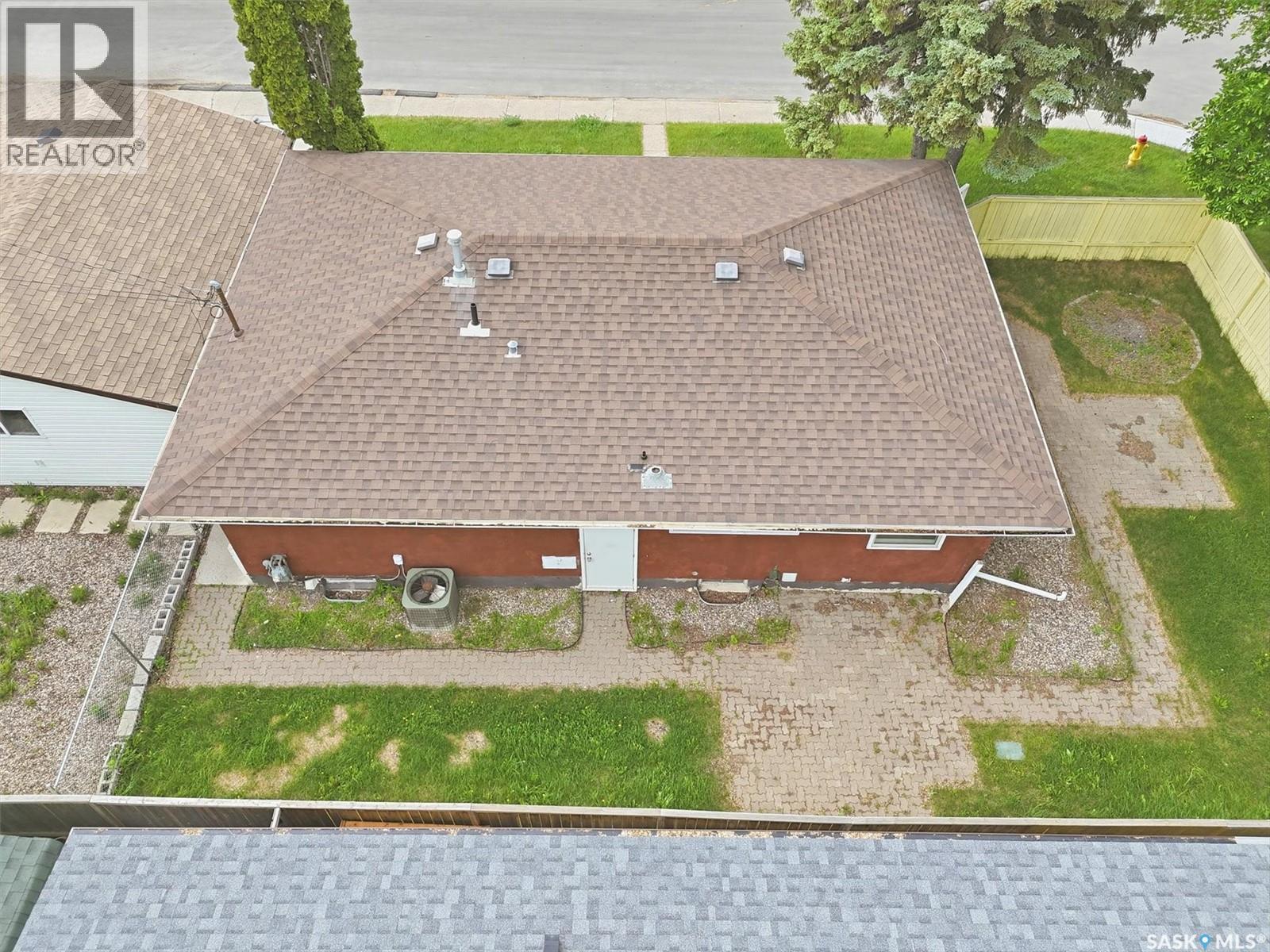 99 Lindsay Drive, Saskatoon, SK
