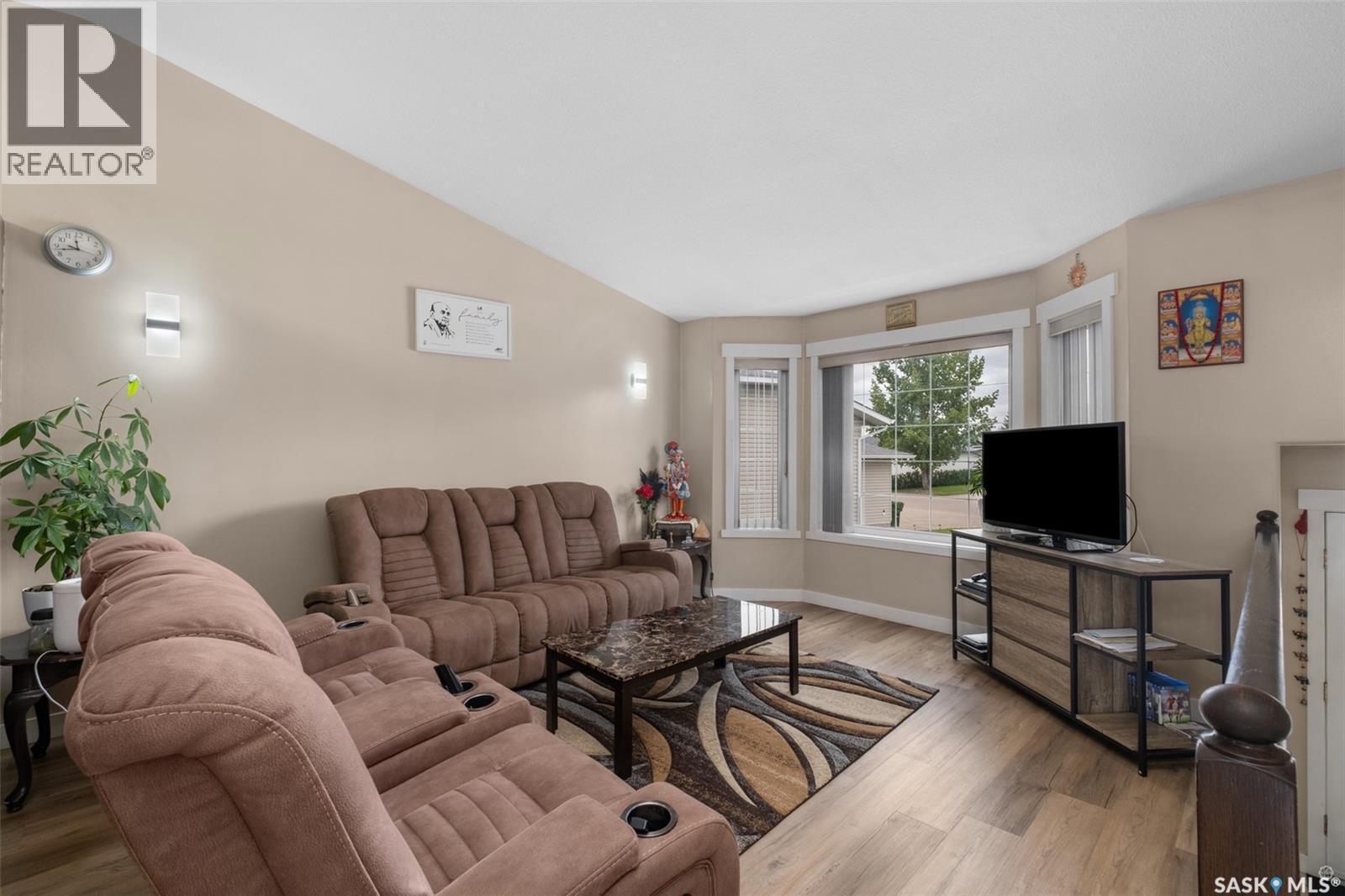 19 Mooney Place, Prince Albert, SK