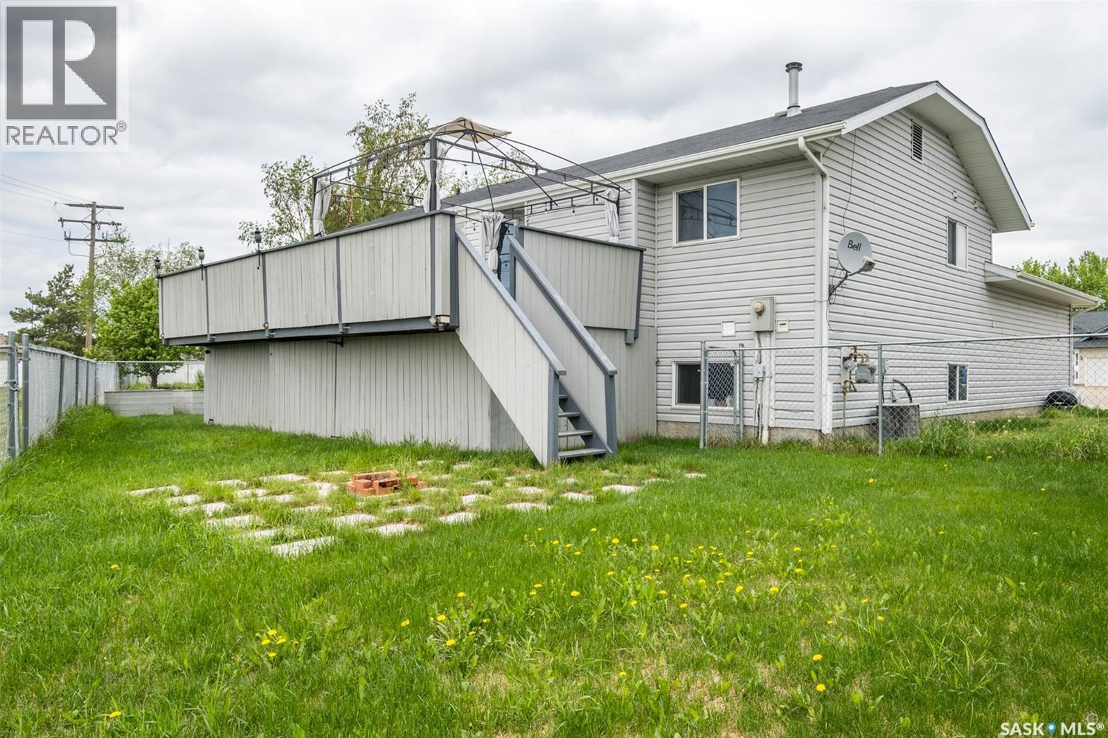 19 Mooney Place, Prince Albert, SK