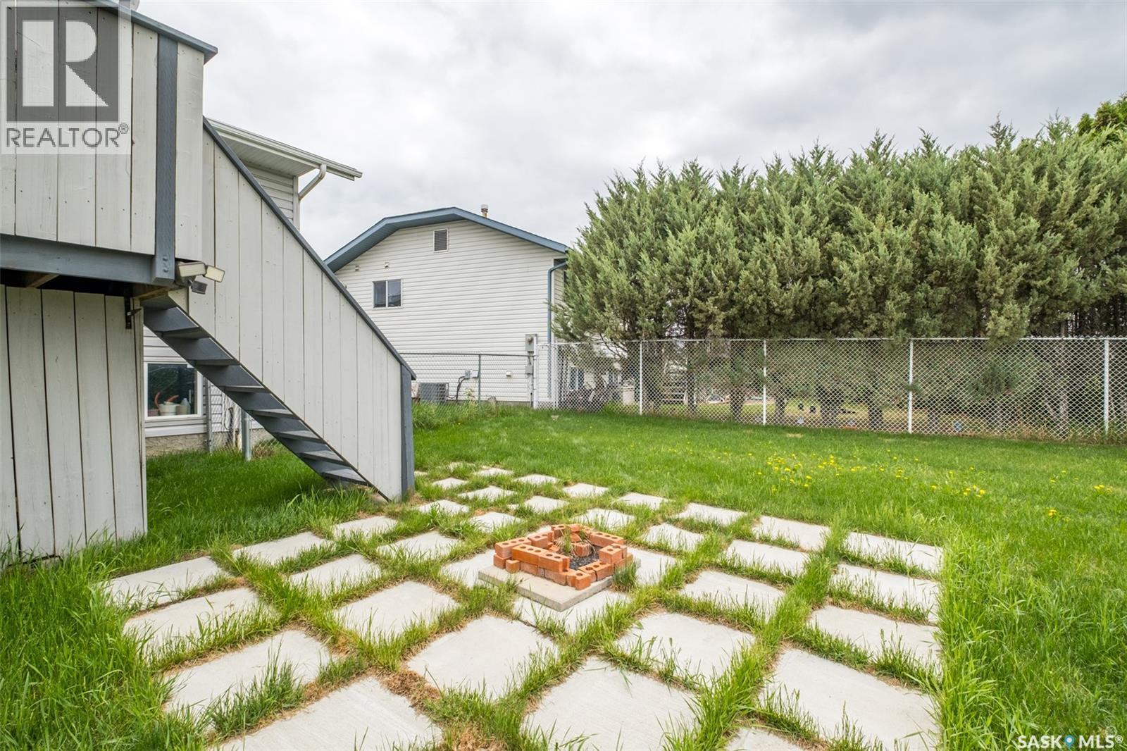 19 Mooney Place, Prince Albert, SK