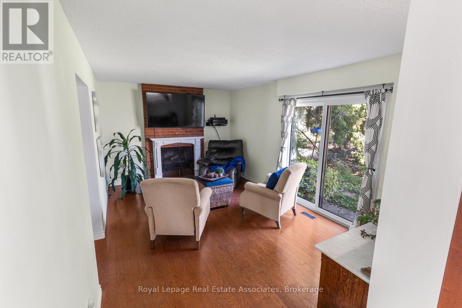 4107 Rolling Valley Drive, Mississauga, ON - Indoor Photo Showing Other Room With Fireplace