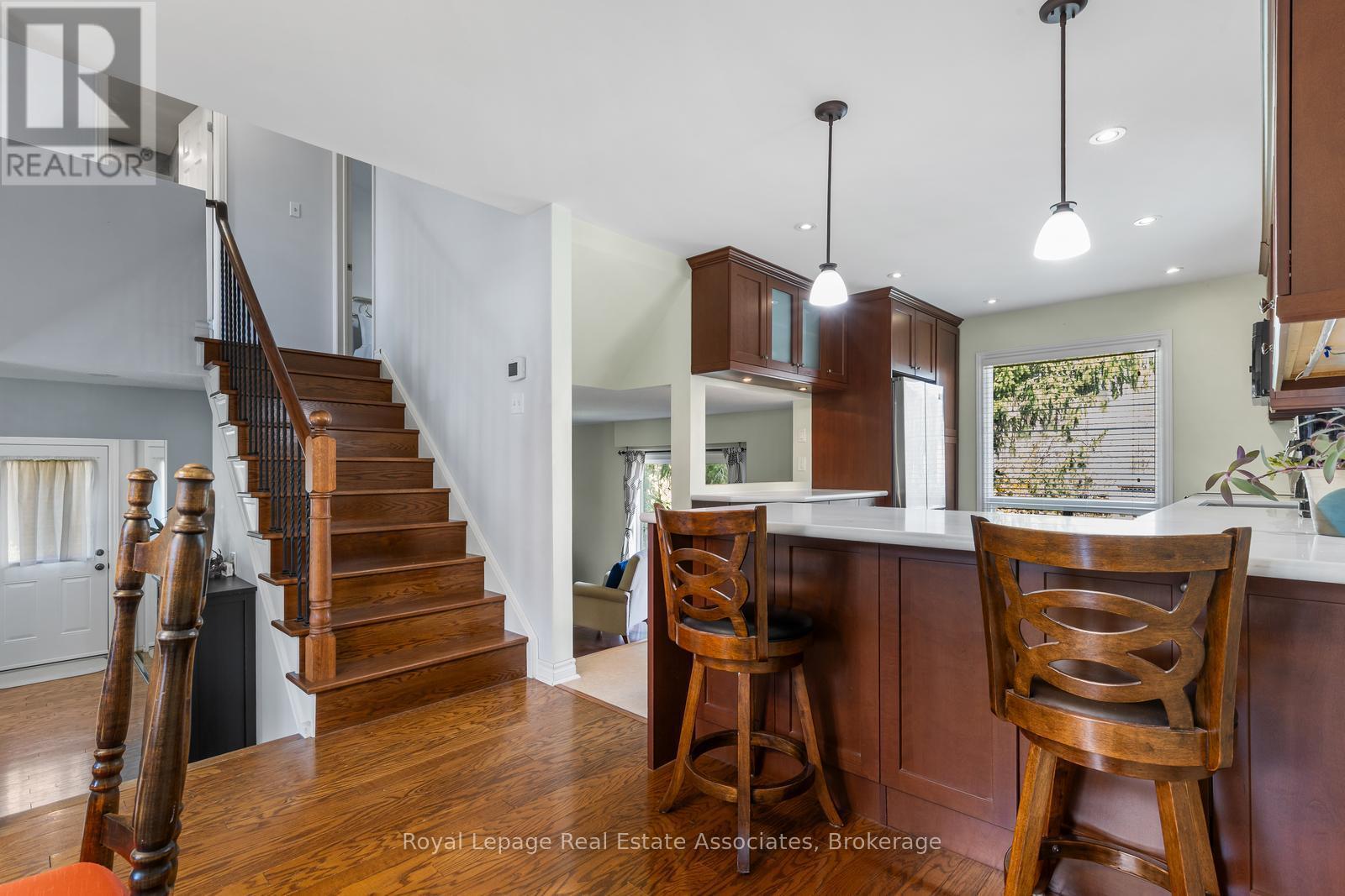 4107 Rolling Valley Drive, Mississauga, ON - Indoor Photo Showing Kitchen