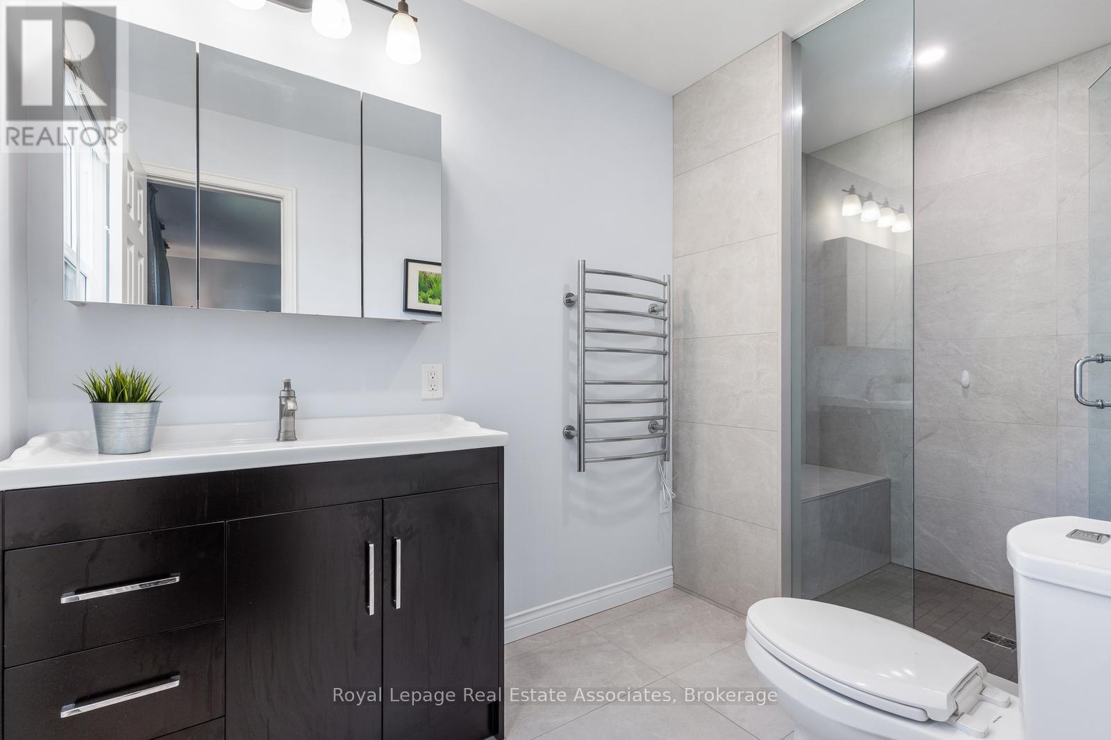4107 Rolling Valley Drive, Mississauga, ON - Indoor Photo Showing Bathroom
