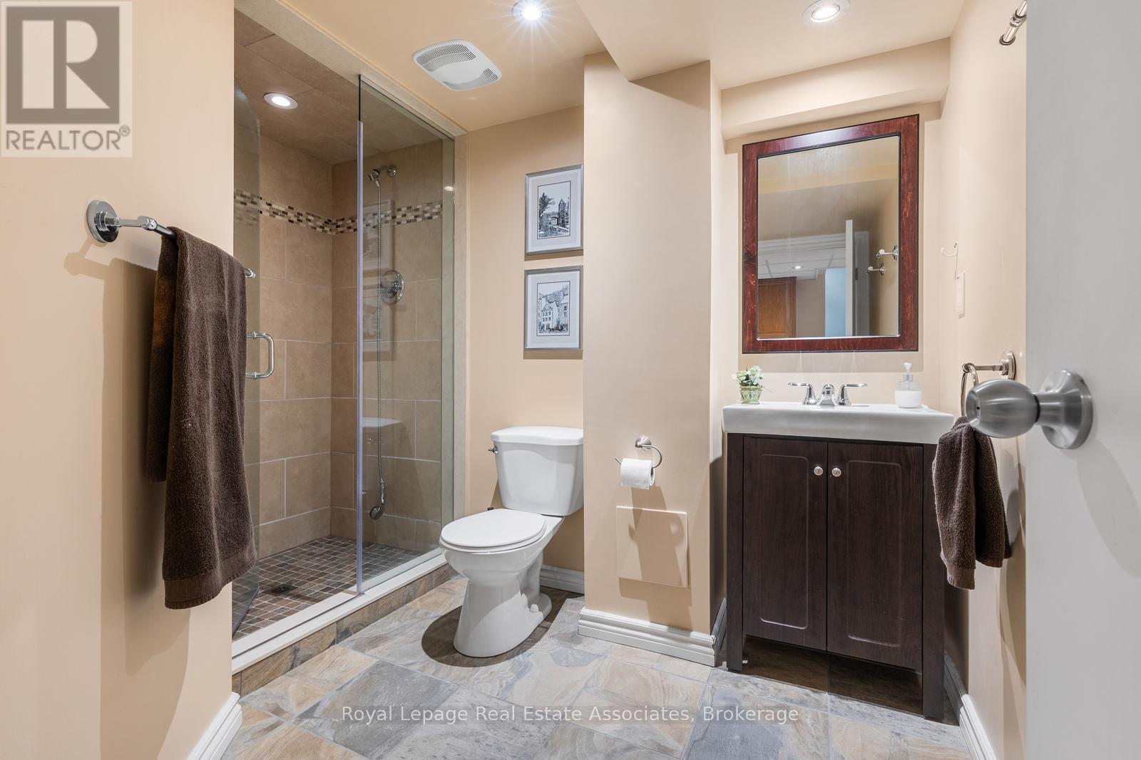 4107 Rolling Valley Drive, Mississauga, ON - Indoor Photo Showing Bathroom