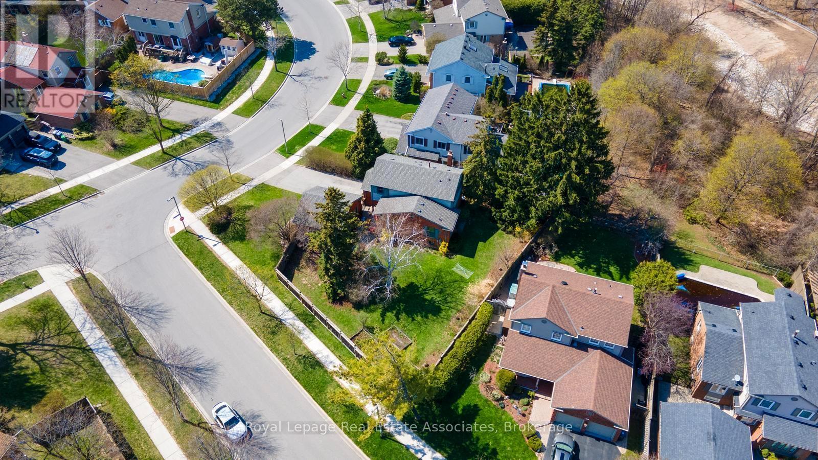 4107 Rolling Valley Drive, Mississauga, ON - Outdoor With View