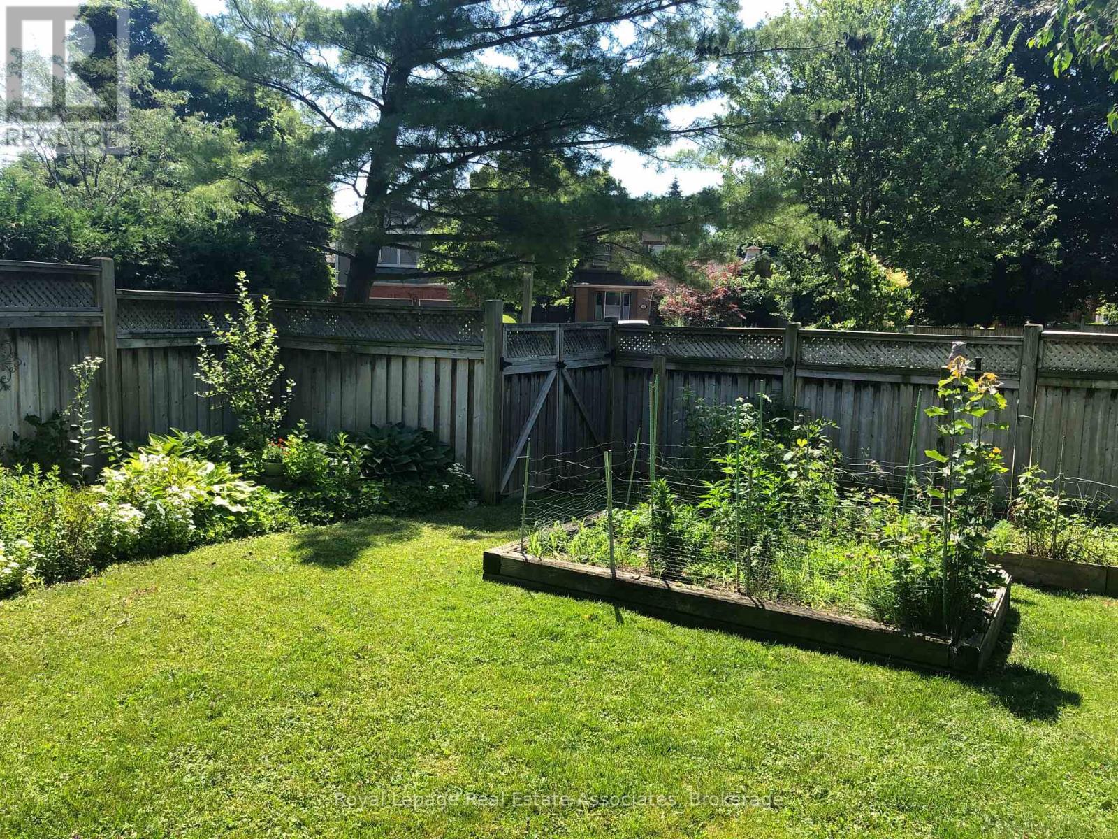 4107 Rolling Valley Drive, Mississauga, ON - Outdoor With Backyard