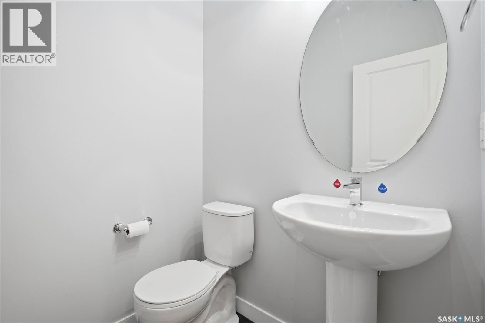 422 Keith Turn, Saskatoon, SK