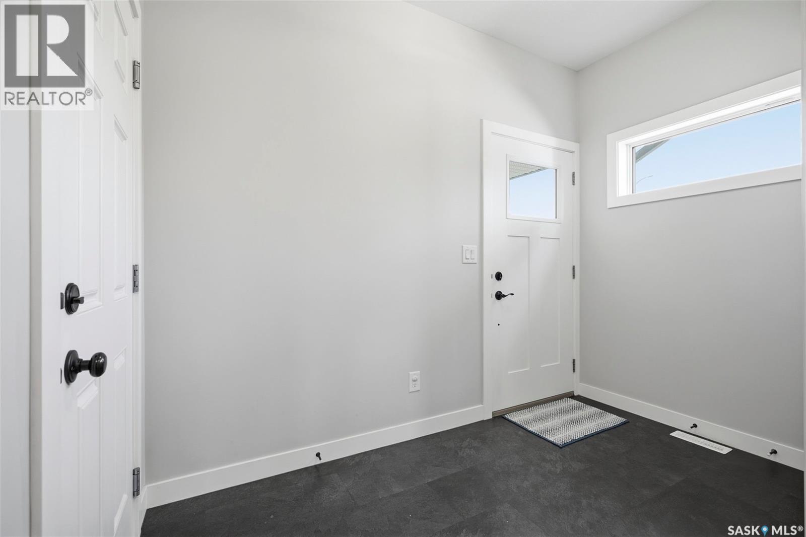 422 Keith Turn, Saskatoon, SK