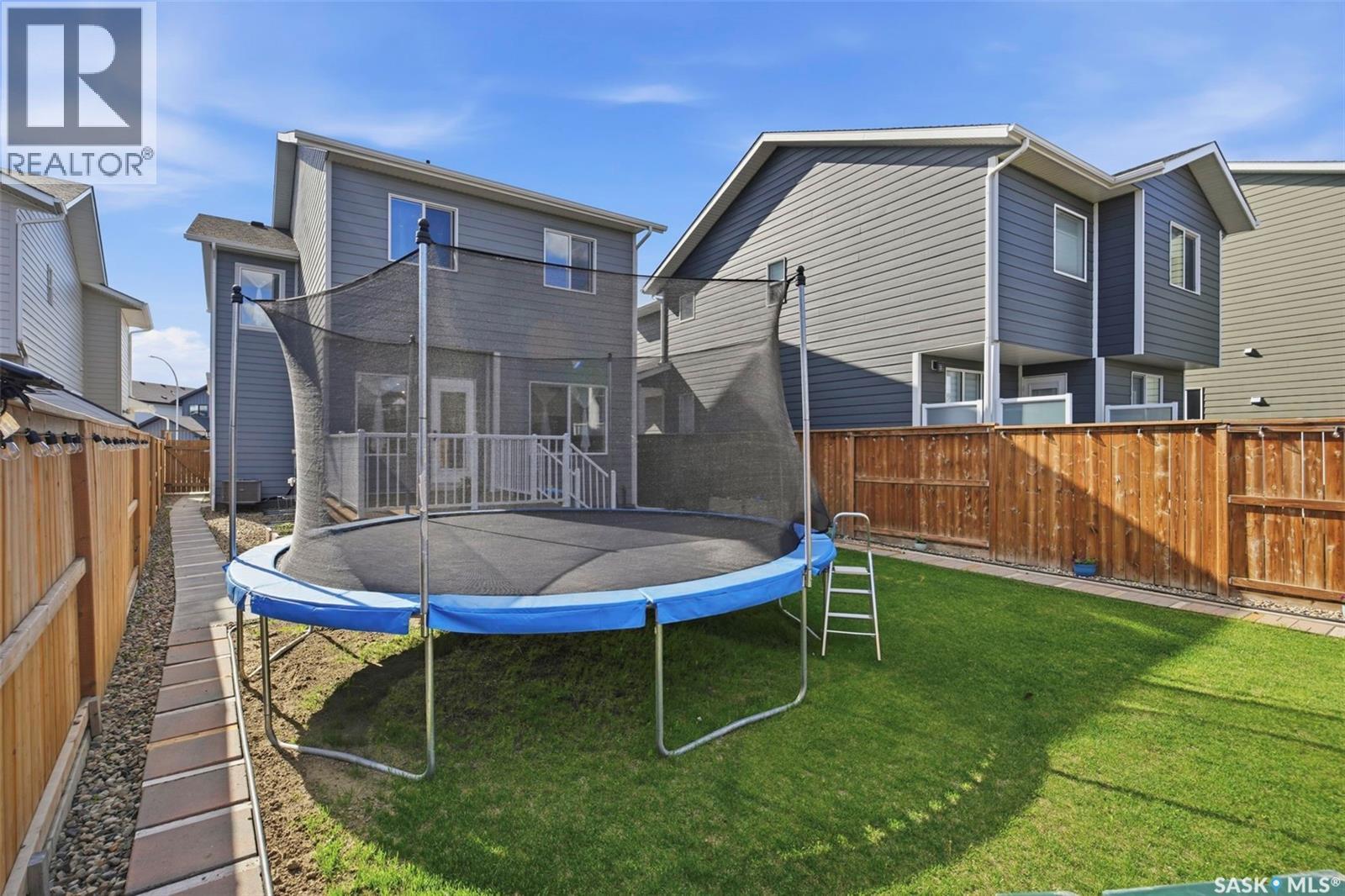 422 Keith Turn, Saskatoon, SK