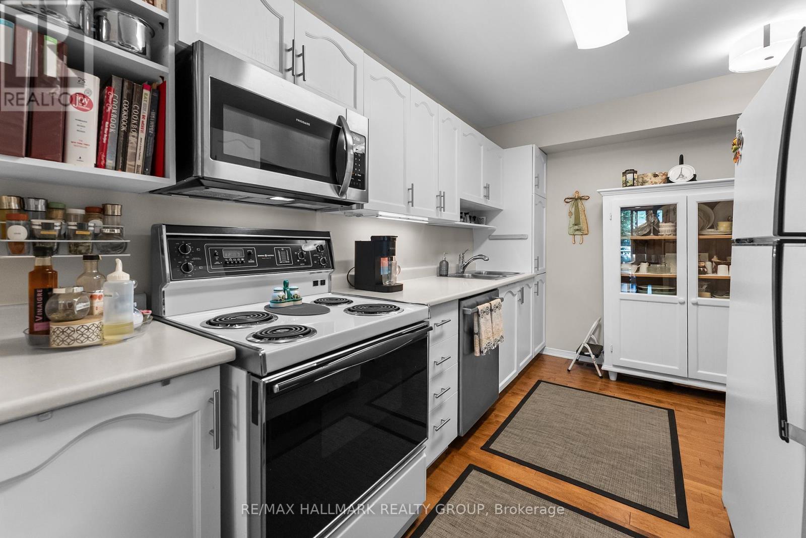 20 Royal Oak Court, Ottawa, ON