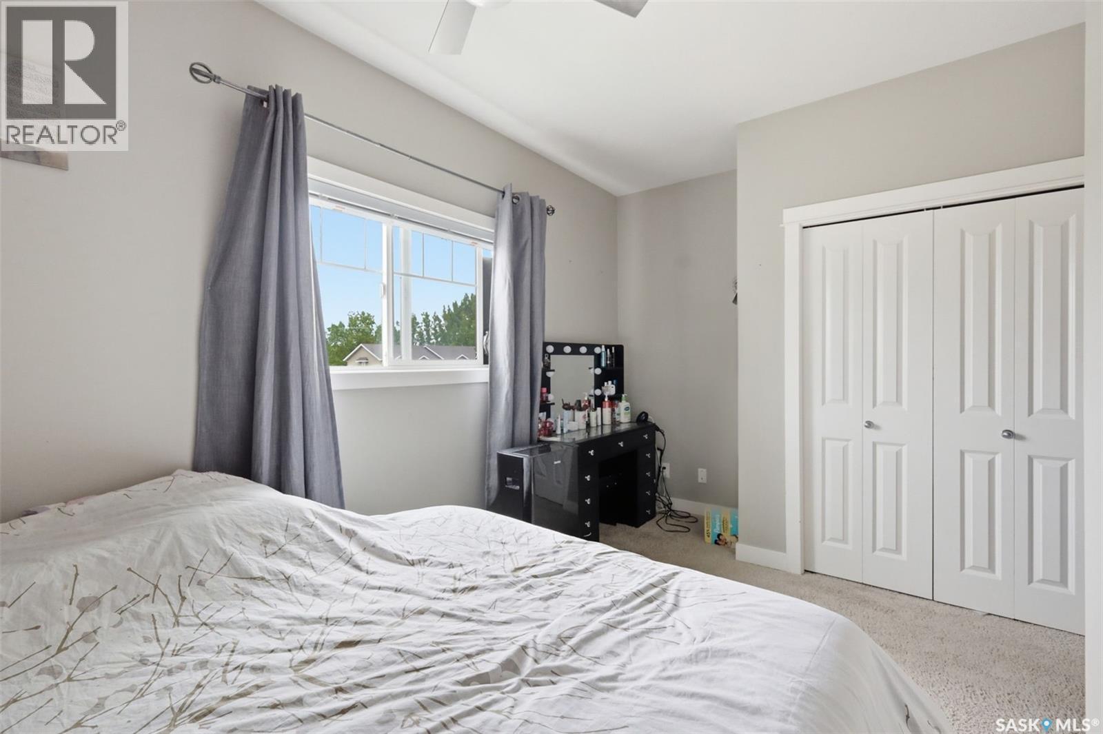 202 702 Hart Road, Saskatoon, SK
