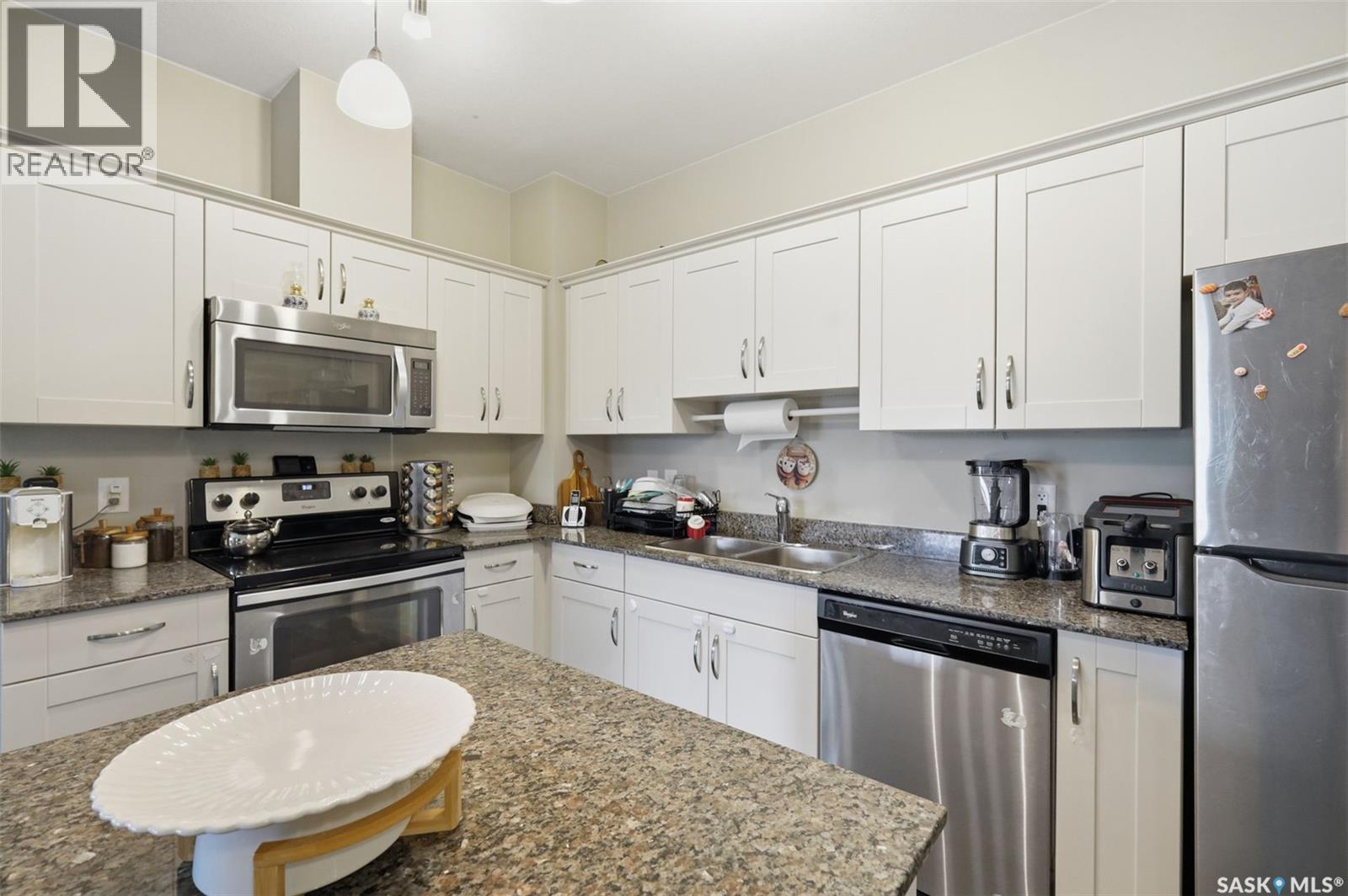 202 702 Hart Road, Saskatoon, SK