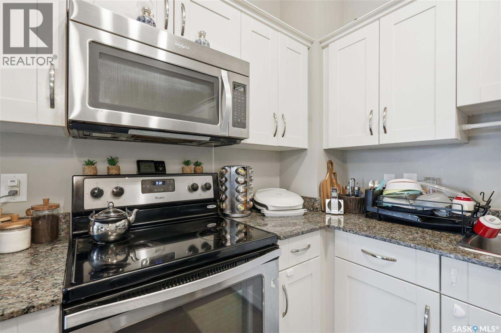 202 702 Hart Road, Saskatoon, SK