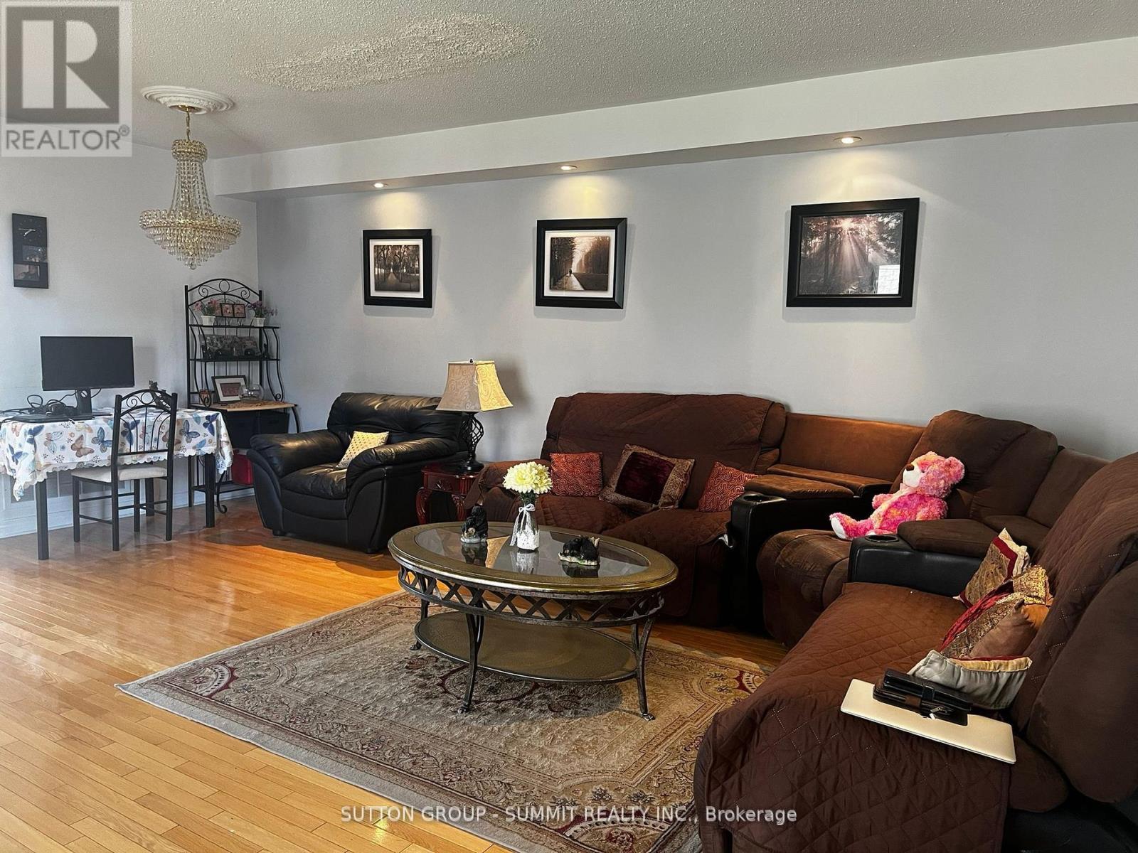 6606 Harmony Hill, Mississauga, ON