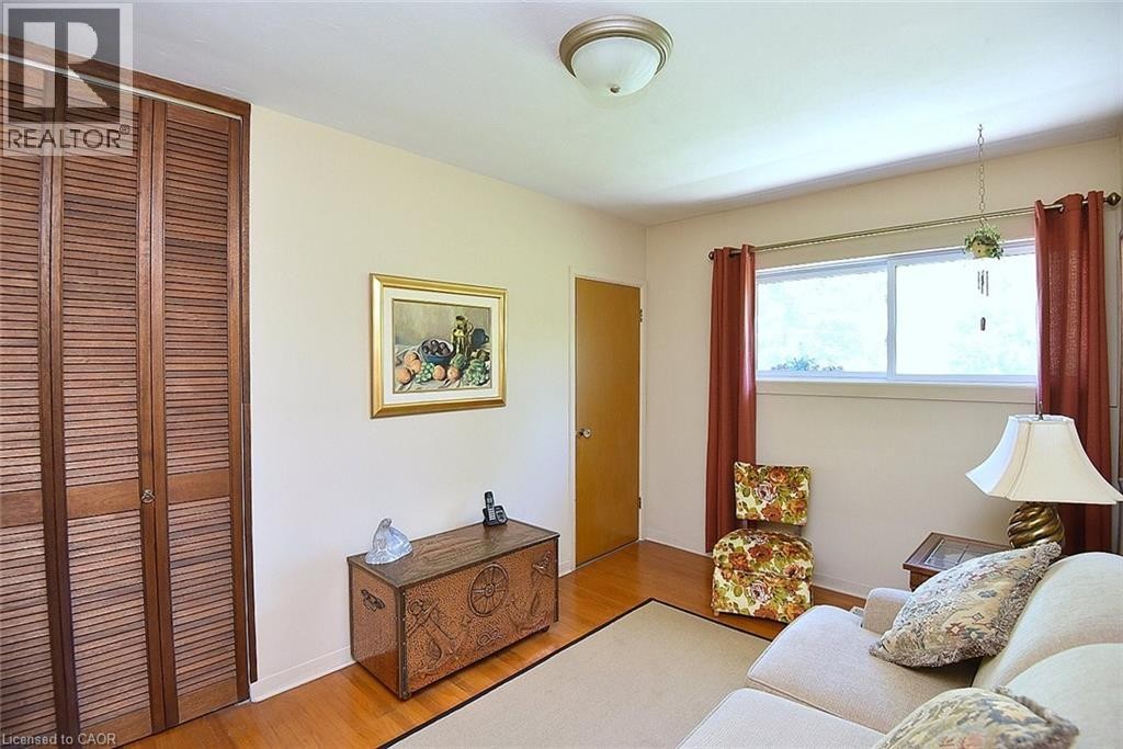 19 Gildea Street, Hamilton, ON - Indoor