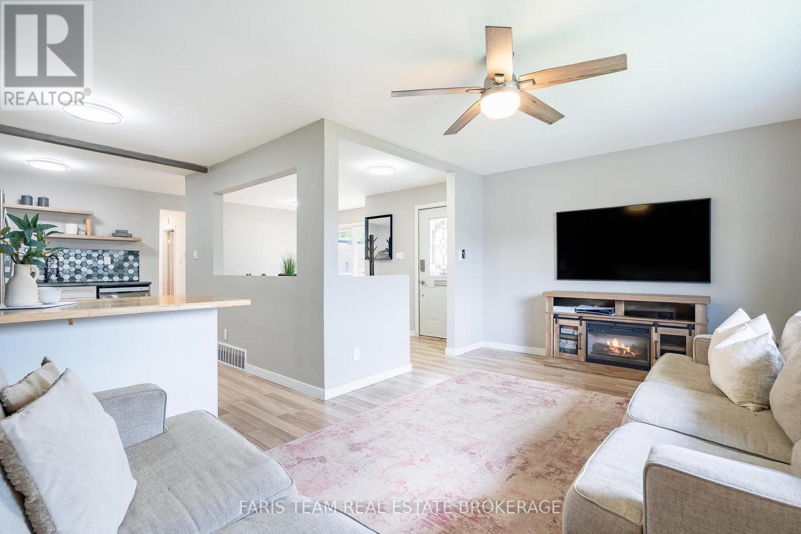 109 Daphne Crescent, Barrie, ON