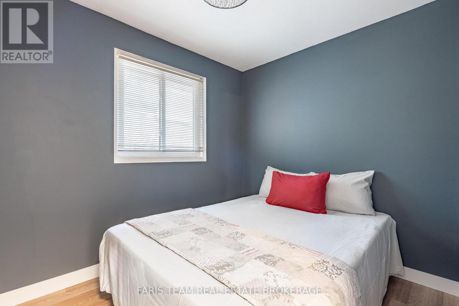 109 Daphne Crescent, Barrie, ON