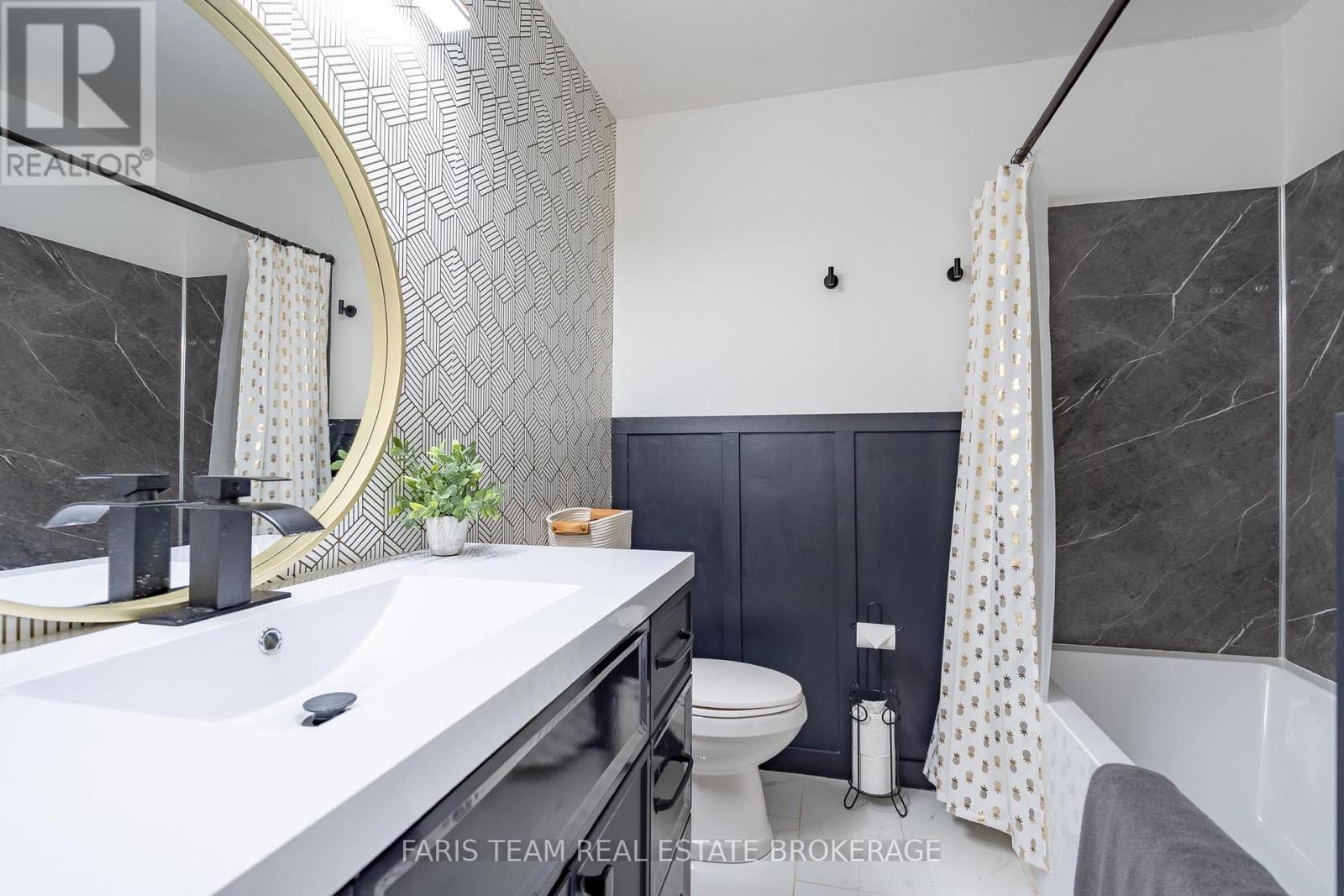 109 Daphne Crescent, Barrie, ON