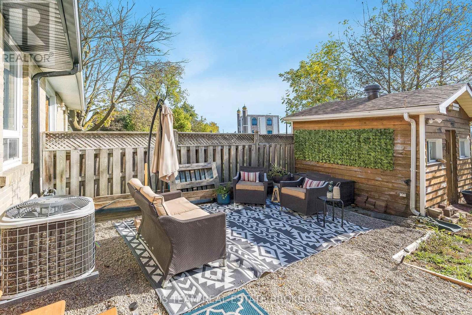 109 Daphne Crescent, Barrie, ON