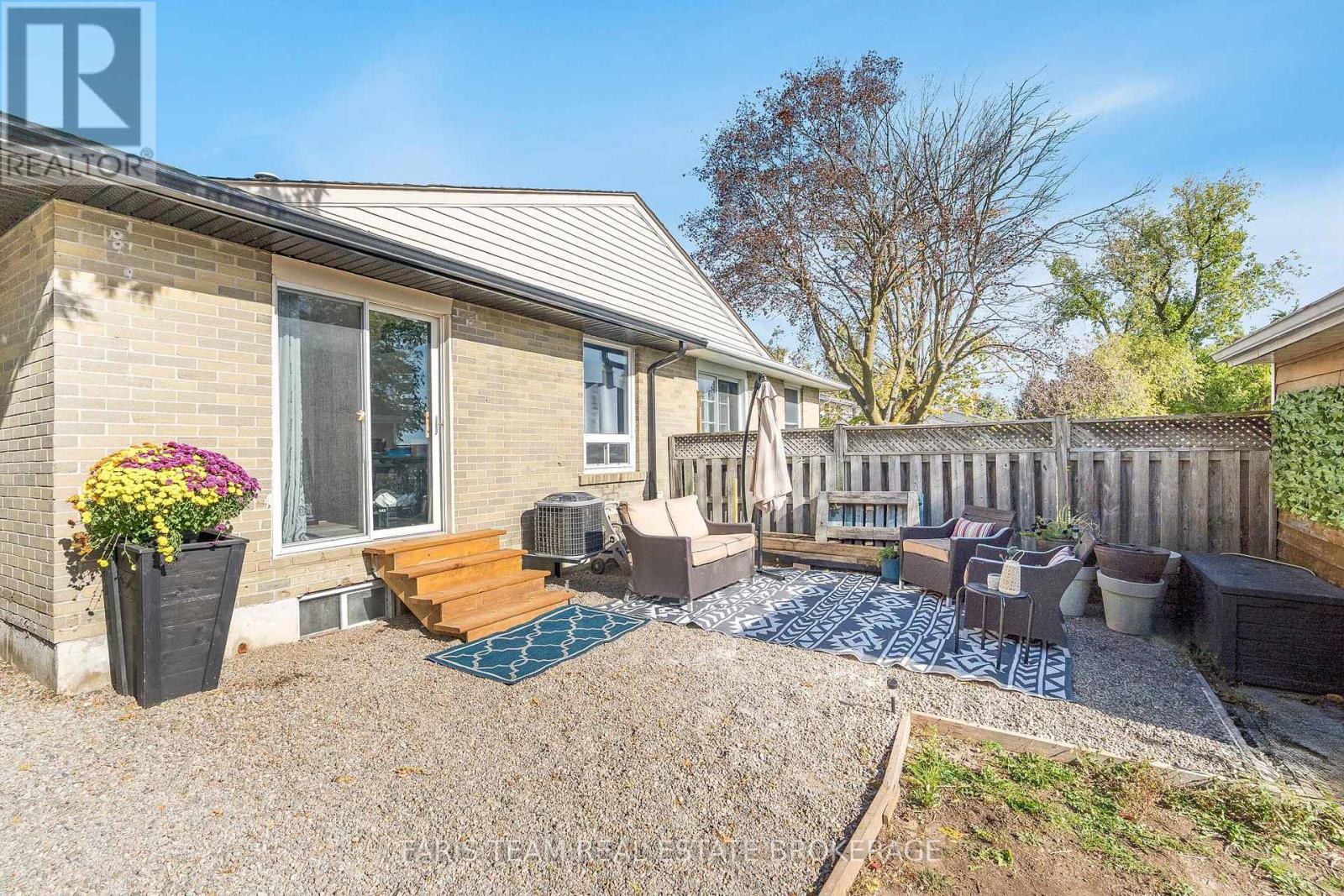 109 Daphne Crescent, Barrie, ON