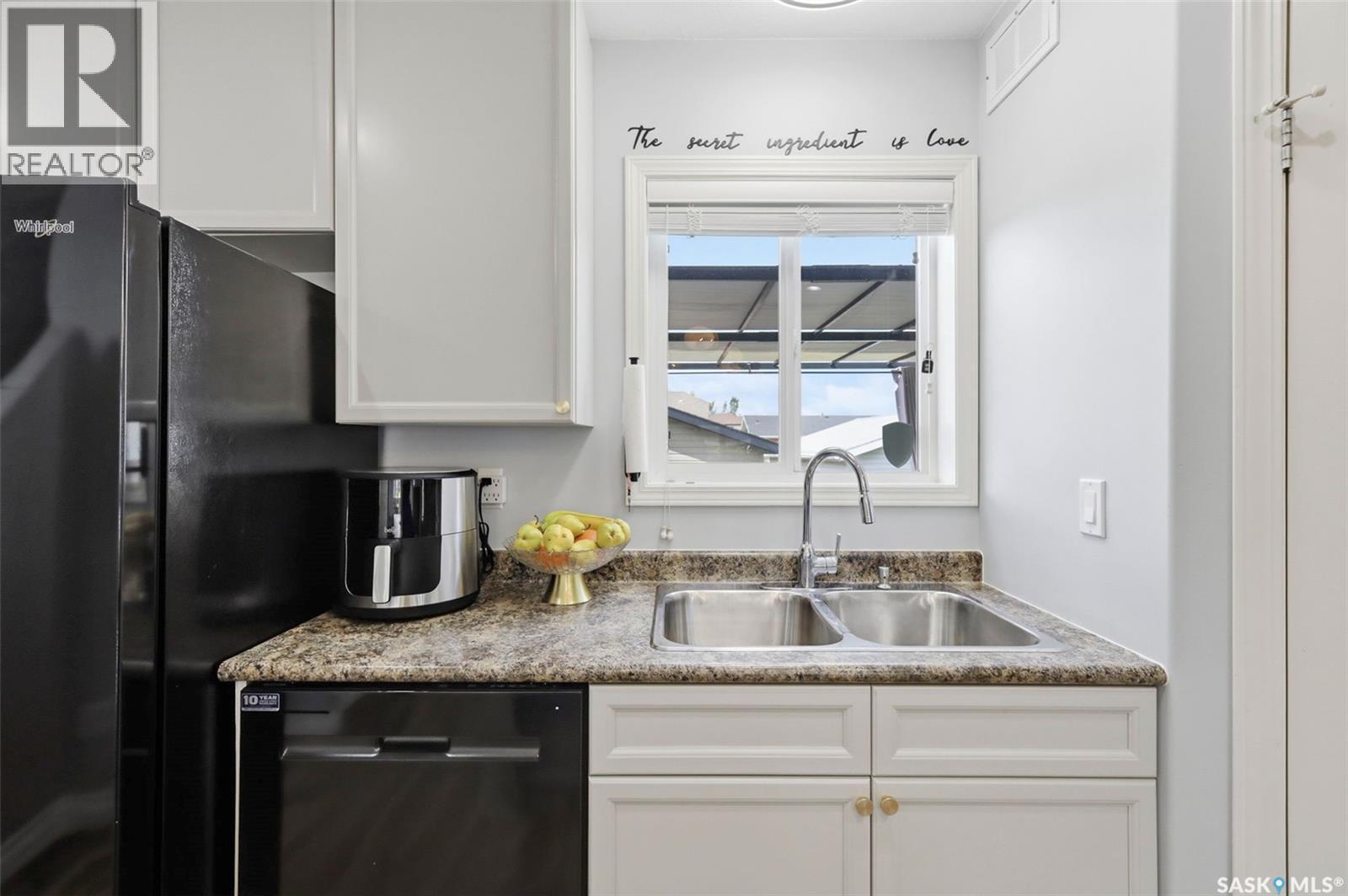 722 Lamarsh Lane, Saskatoon, SK