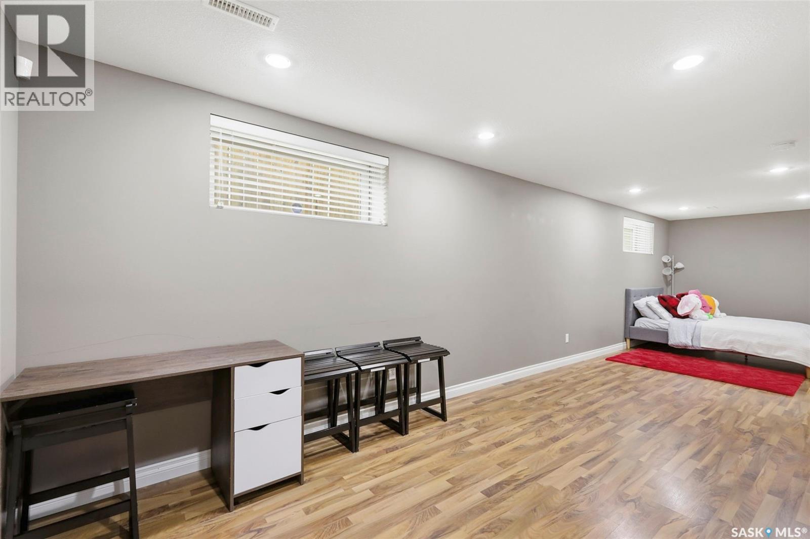 722 Lamarsh Lane, Saskatoon, SK