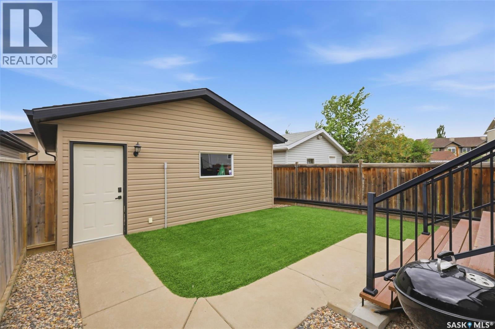 722 Lamarsh Lane, Saskatoon, SK